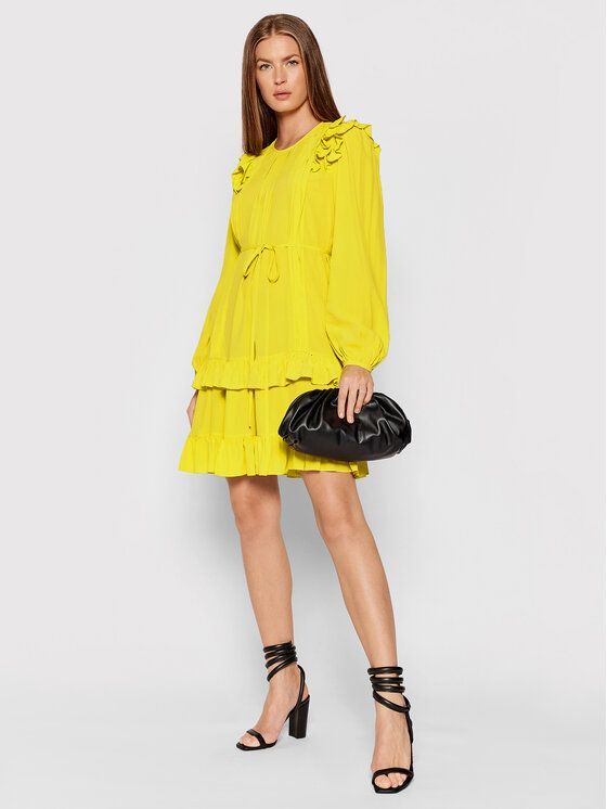 Abito Twin Set giallo|Vogue